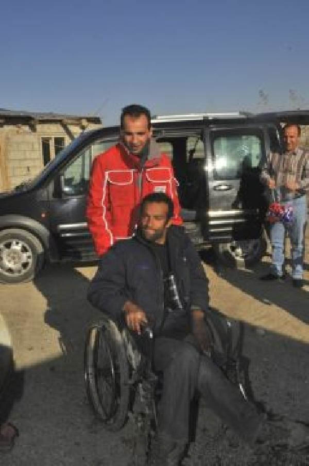 Kızılay, Deprem Bölgesindeki Engellilerin Yüzünü Güldürdü