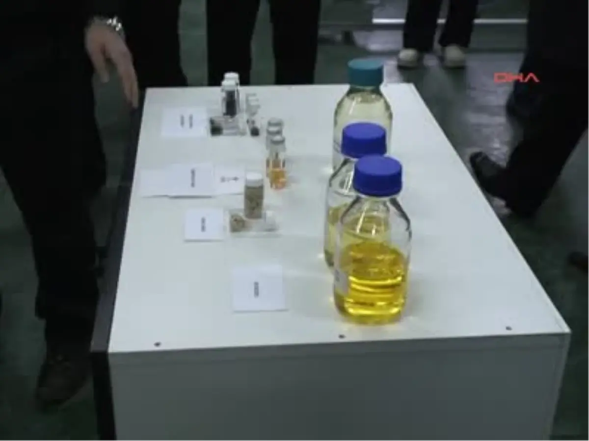 Kocaeli1enerji ve Tabii Kaynaklar Bakanı Yıldız, Tübitak'ta Bor Mobil ile Tur Attı