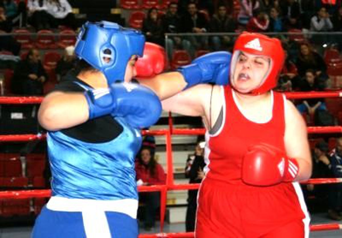 Türkiye Bayanlar Boks Şampiyonası Devam Ediyor