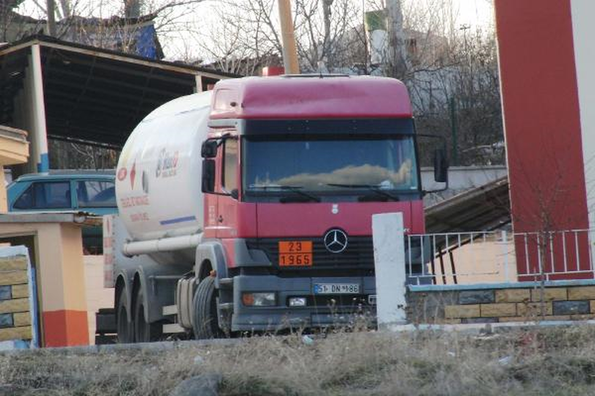 Yakıt Tankeriyle Kaçak Sigara Sevkiyatı