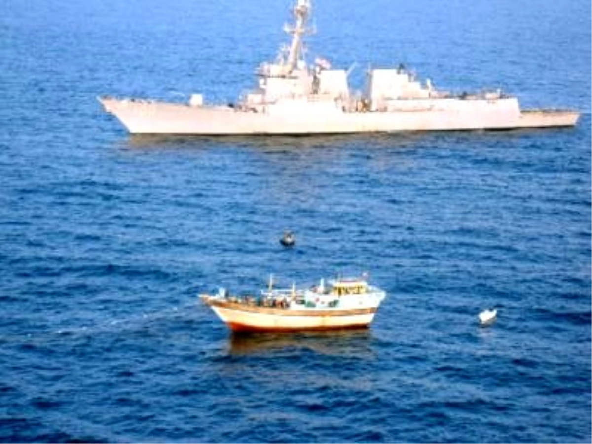 Amerikan Gemisi İranlı Rehineleri Kurtardı