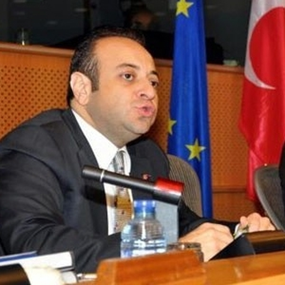 Bağış: "Yunanistan\'da -Erdoğan\'ın Kıymetini Bilin- Dediler"