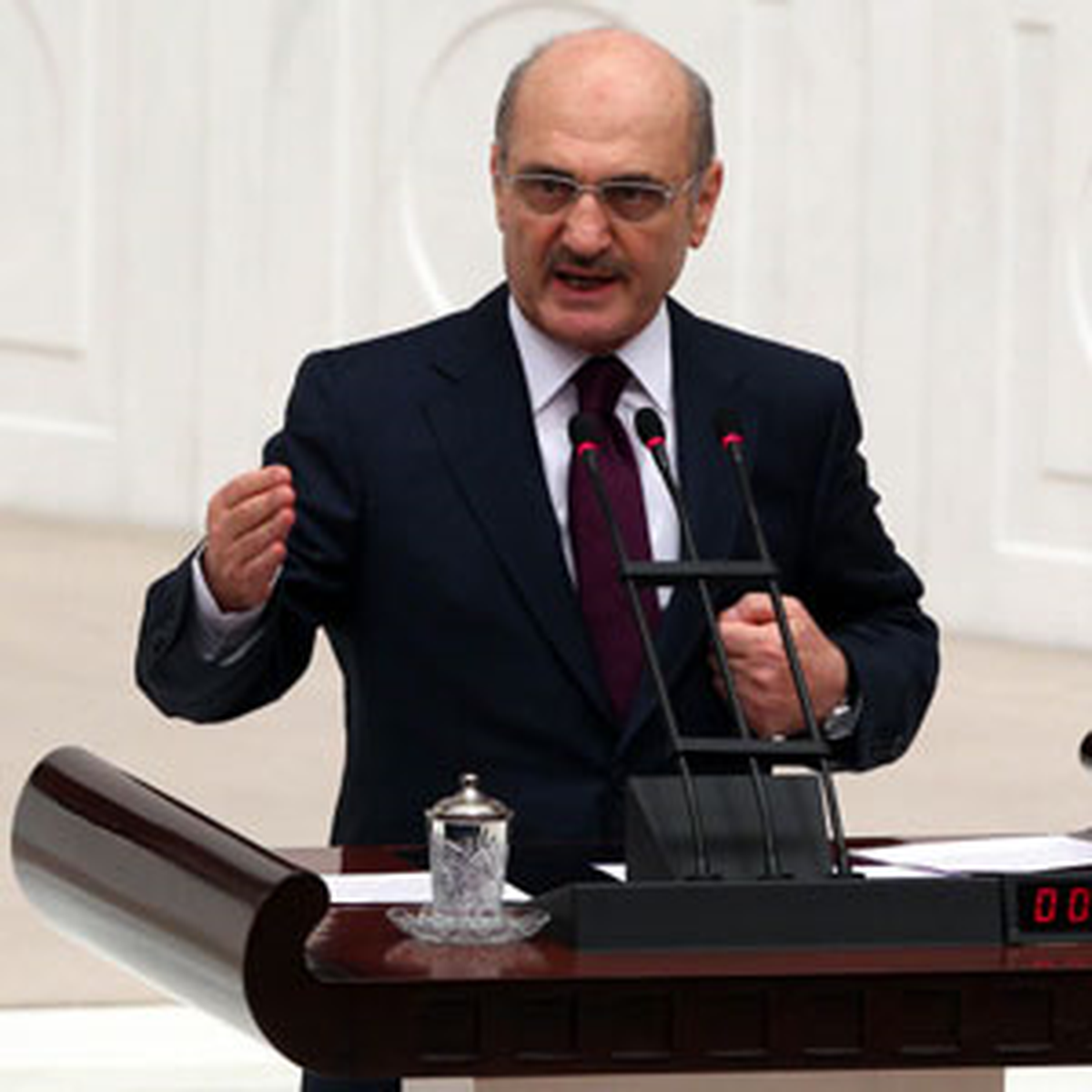 Bayraktar: Dersim Bize Ders Verecek