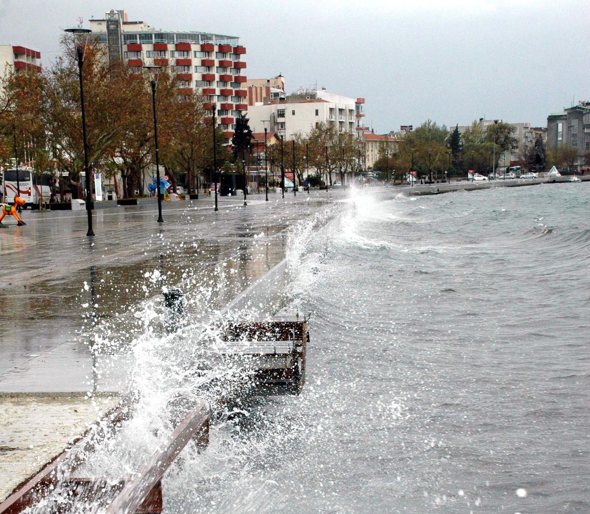 Çanakkale'de Sağanak Yağmur