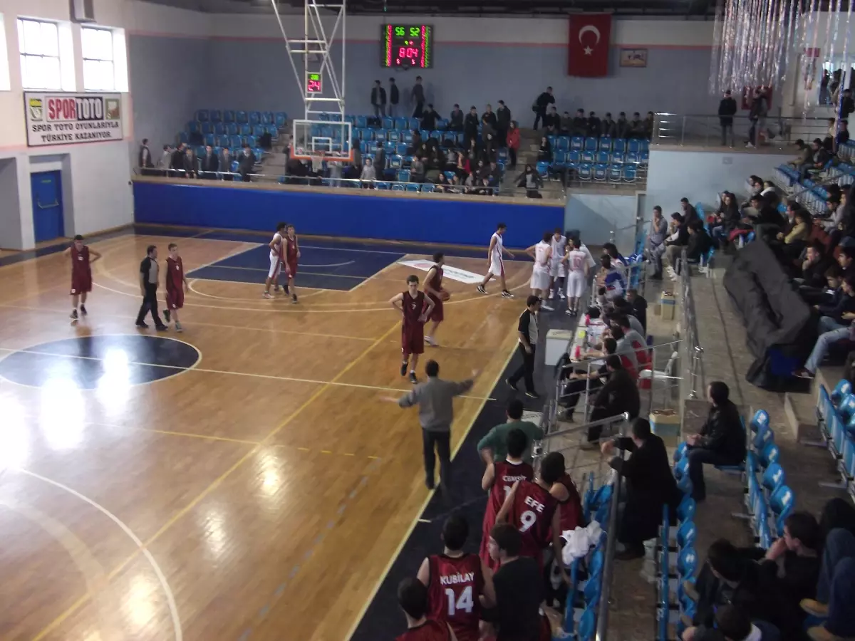 Düzce\'de Okullar Arası Basketbol Maçları Başladı
