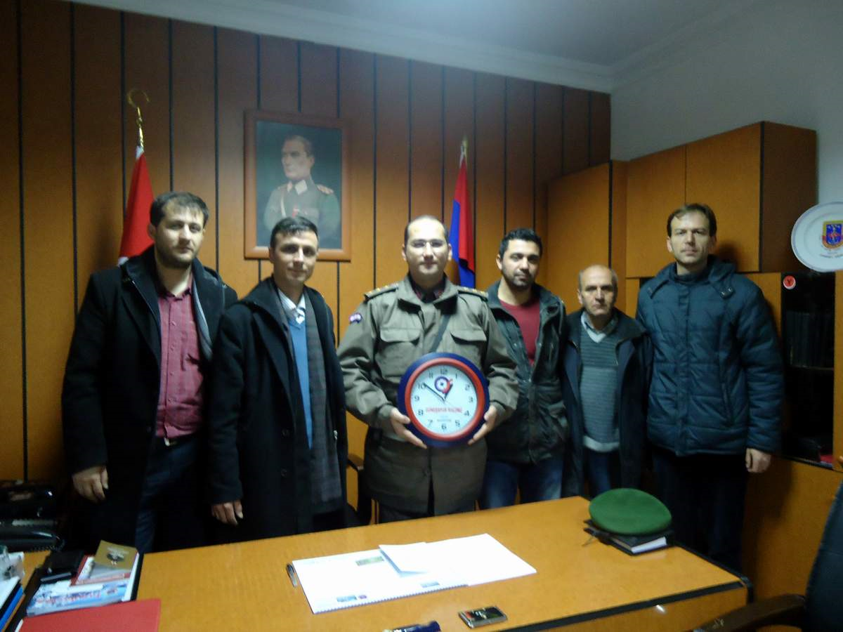 Güneşspor\'dan Jandarmaya Ziyaret
