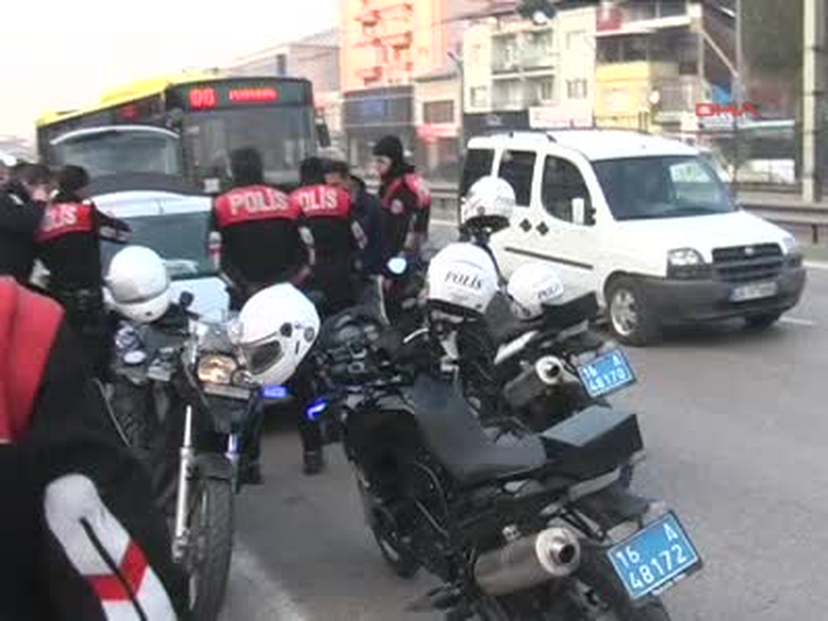 Hatay\'da Aranan Otomobil Bursa\'da Böyle Bulundu