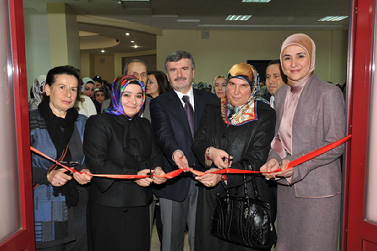 'Işıktan Renge' Sergisi