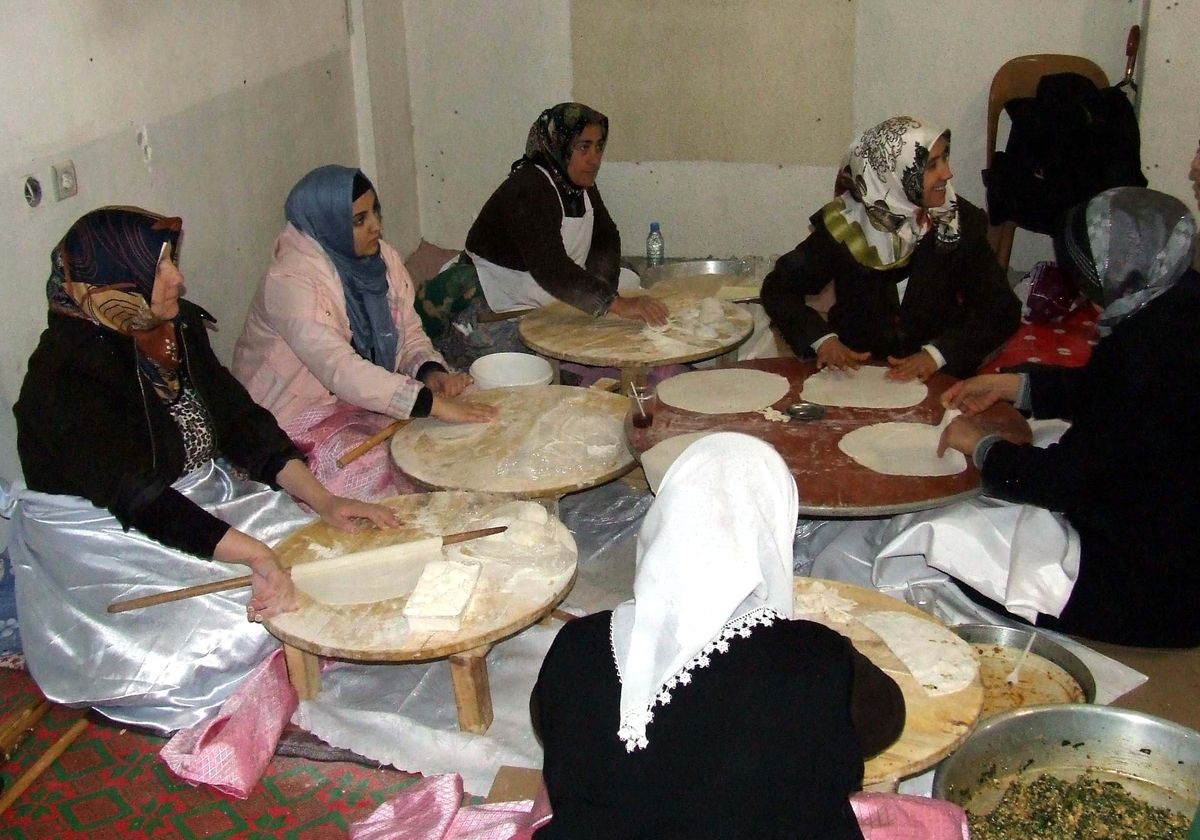 Kadınlardan Üniversite Öğrencilerine Destek