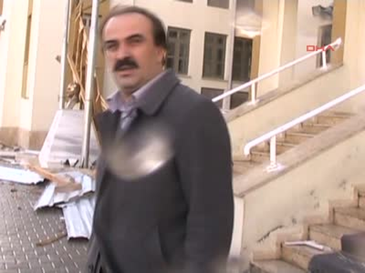 Konya Lodos Seydişehir\'de Ev ve Okulun Çatısı Uçtu