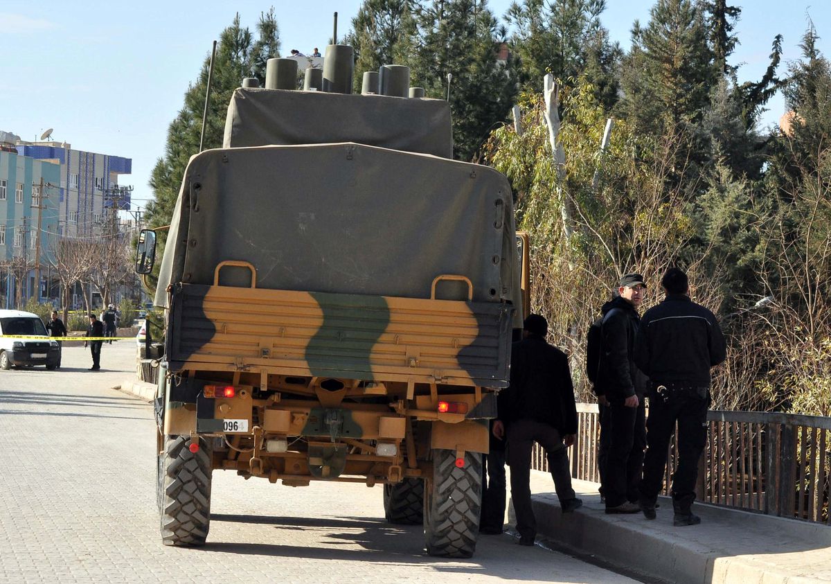 Nusaybin\'de Saatli Bomba Şüphesi