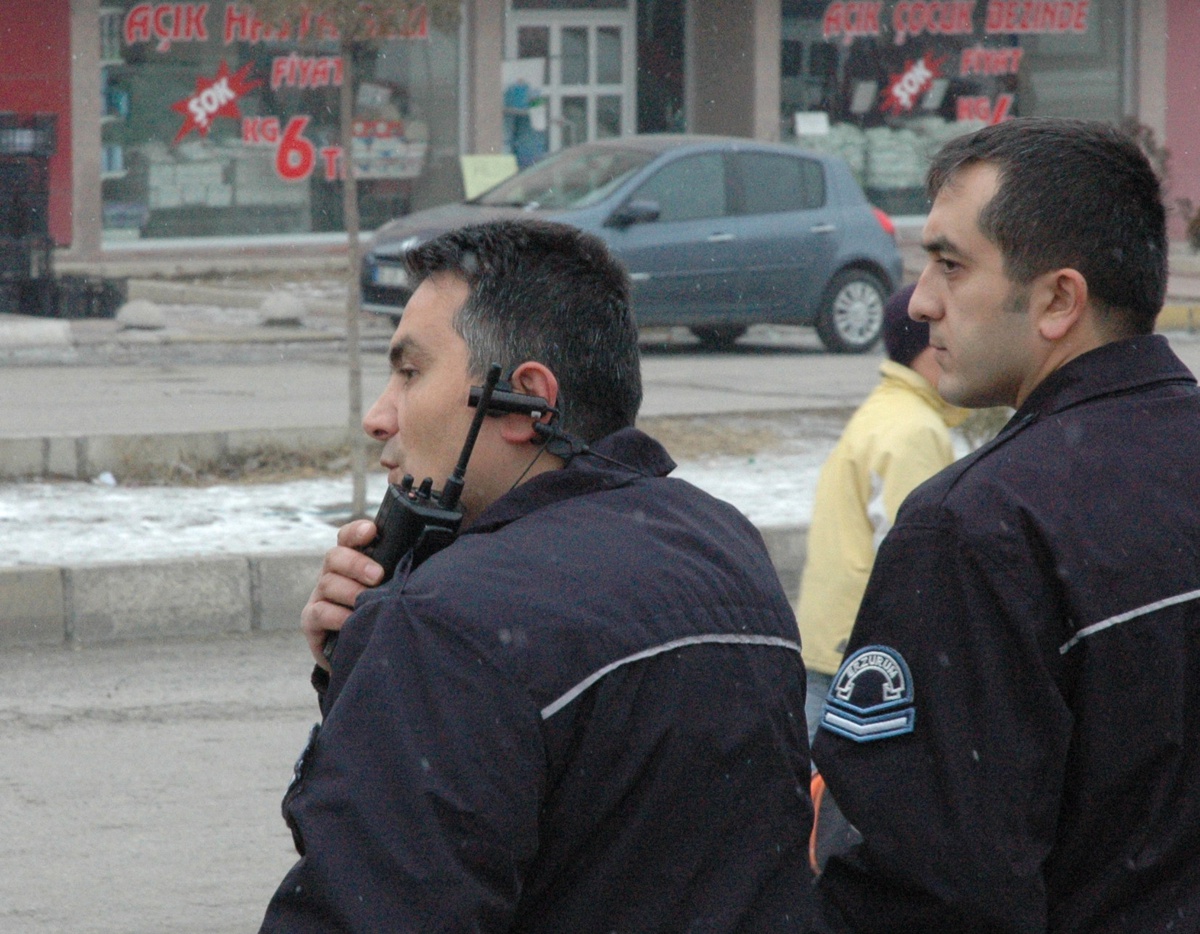 (Özel Haber) Erzurum Polisi Gizli Kameralandı