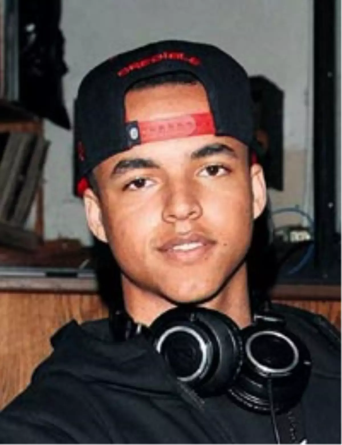 Tom Cruise\'un Oğlu Dj Oldu