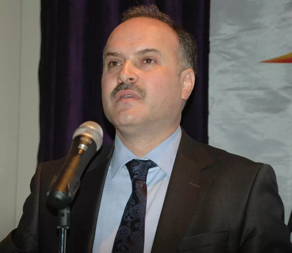 AK Parti\'li Gedikli\'den Uludere ve Başbuğ\'un Tutuklanmasına İlişkin Açıklama