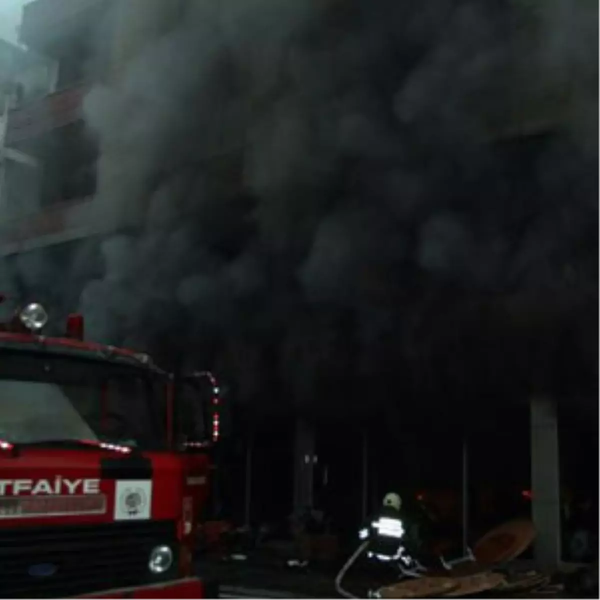 Alışveriş Mağazasında Yangın