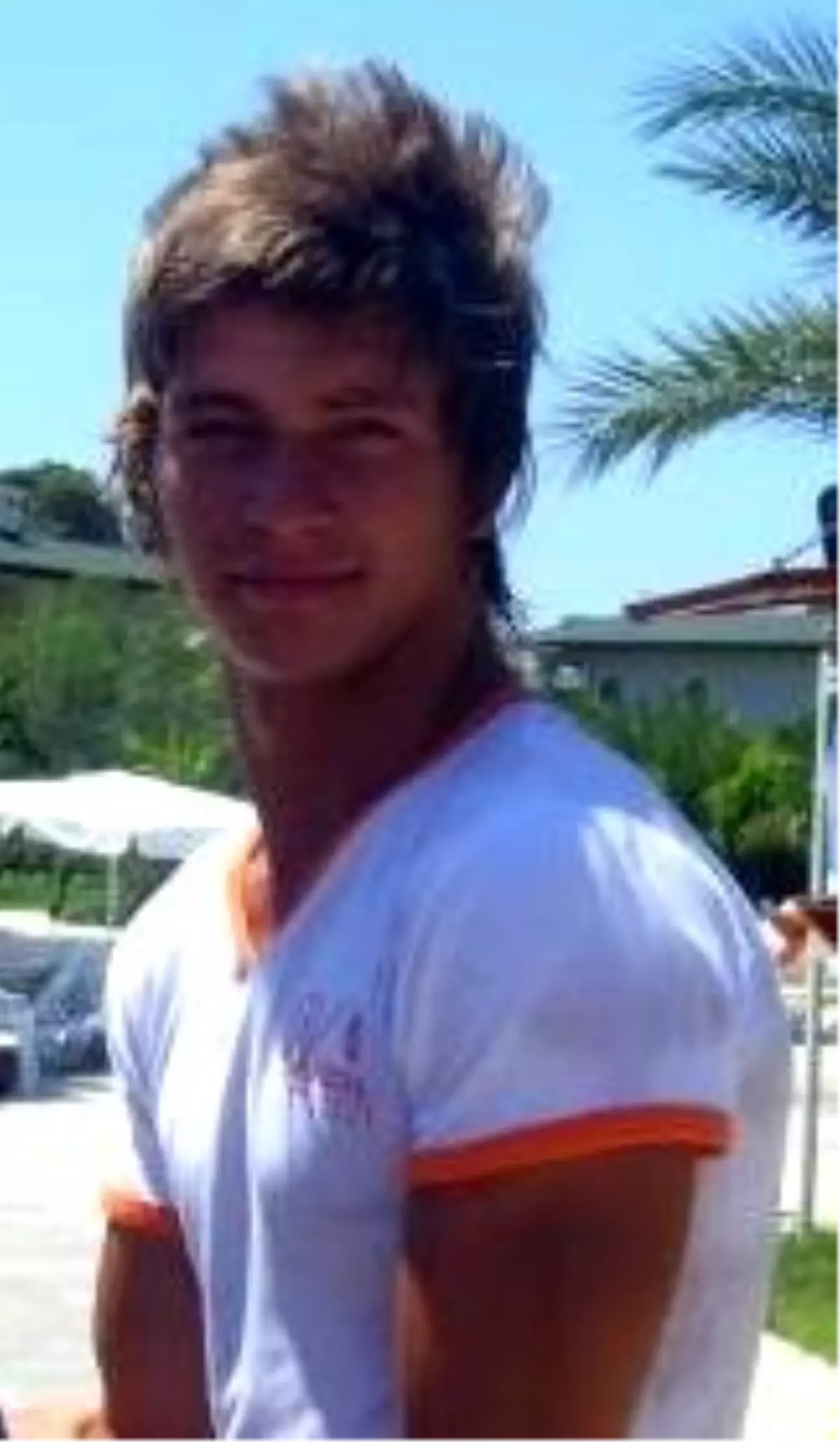 Almanya\'da Ölen Gencin Cenazesi Ailesine Teslim Edildi