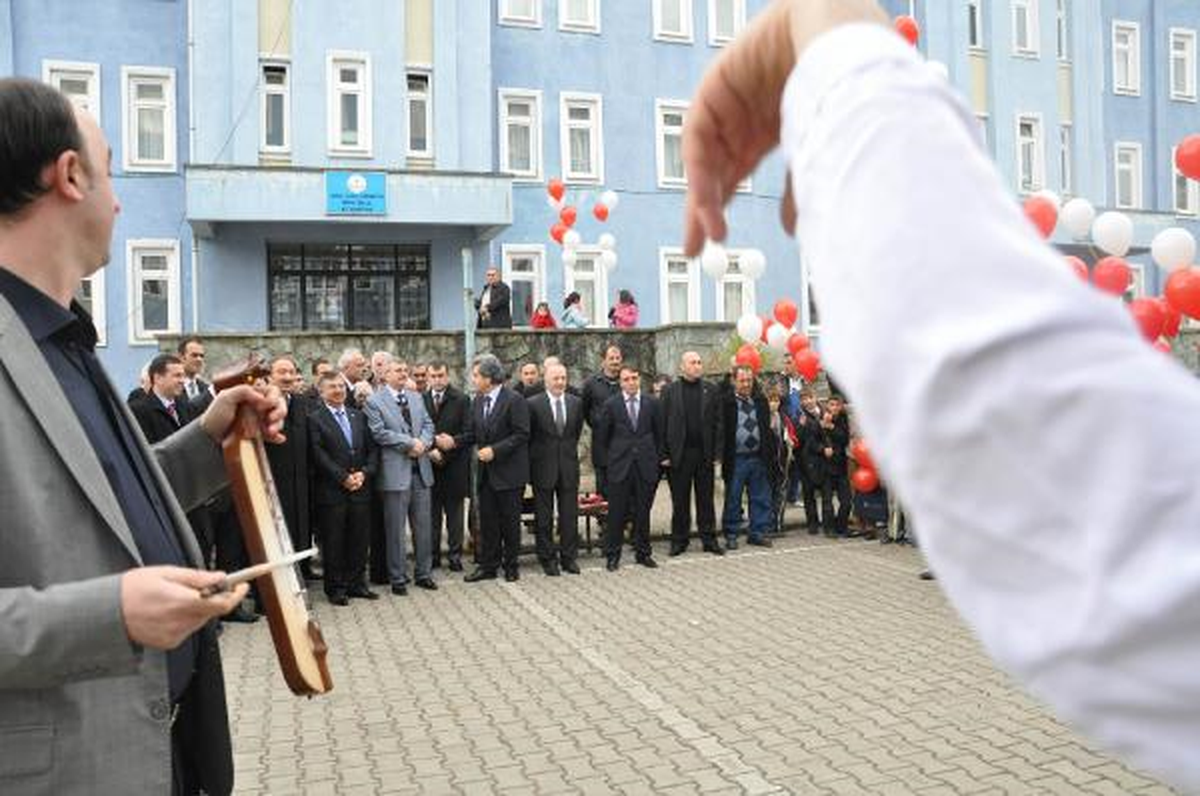 Bakan Yılmaz: Eğitimi En Önemli Mesele Olarak Görüyoruz