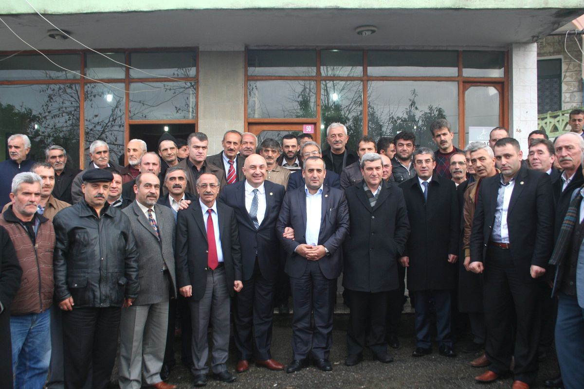 CHP Sakarya'da Ki Satılık Köylerin Sorunlarını Çözmek İçin Köylülerle Bir Araya Geldi
