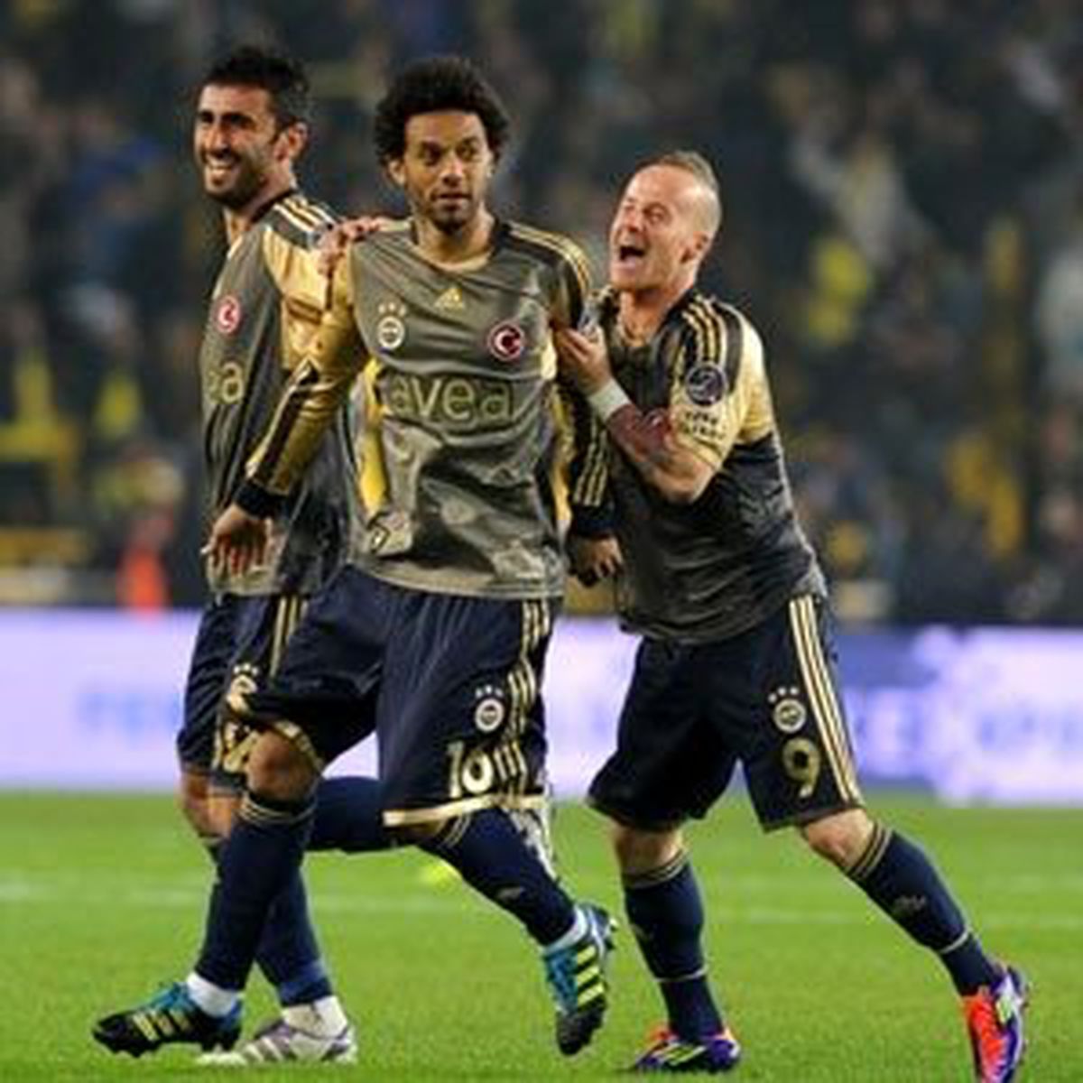Fenerbahçe'nin Kadıköy'de Hedefi 3 Puan