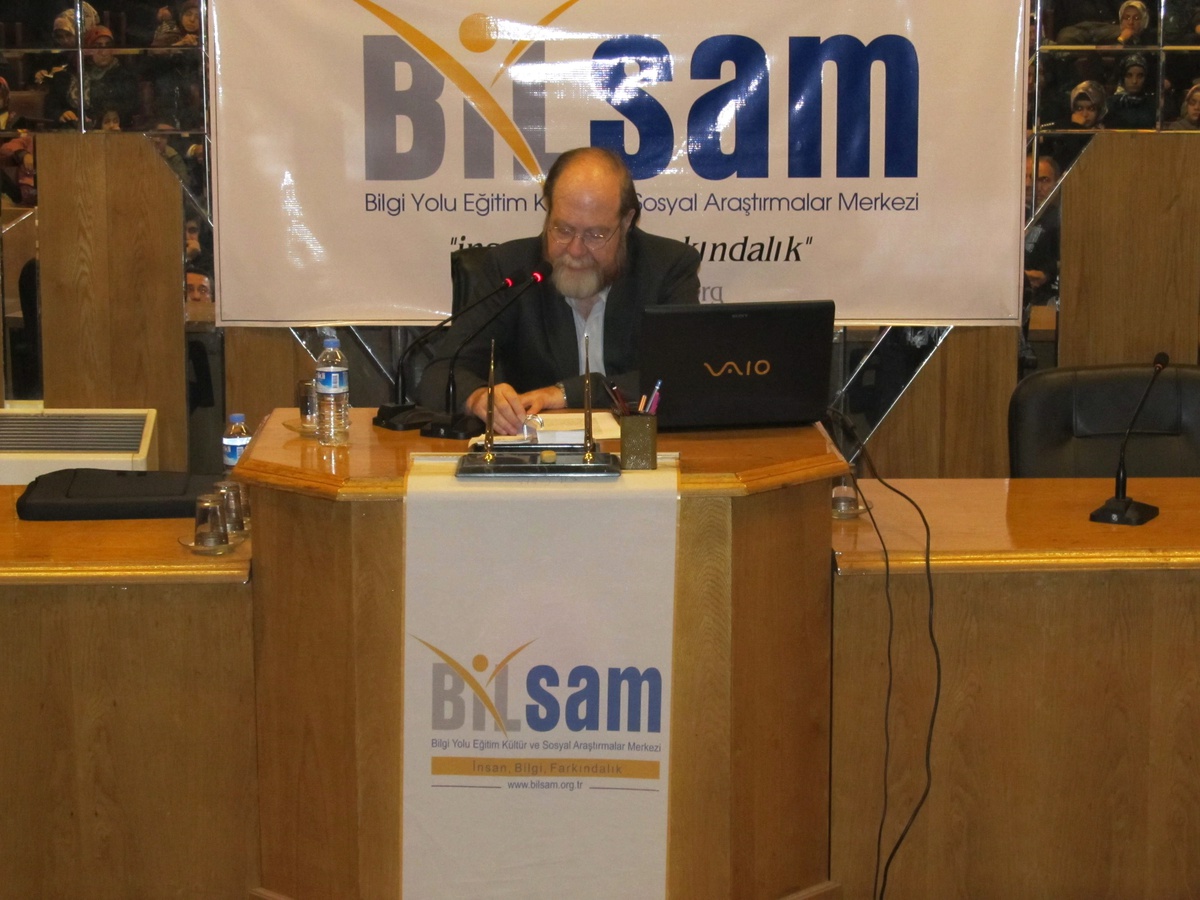 "Geçmişten Geleceğe Hat Sanatı" Konulu Konferans