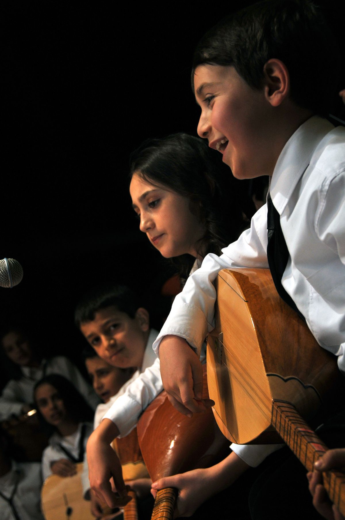 Genç Ozanlar Korosu Gümüşhane\'de Sahne Aldı