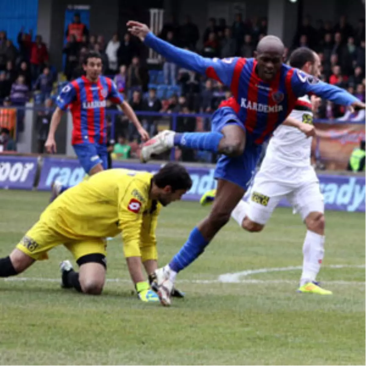 Karabükspor Evinde Kazandı