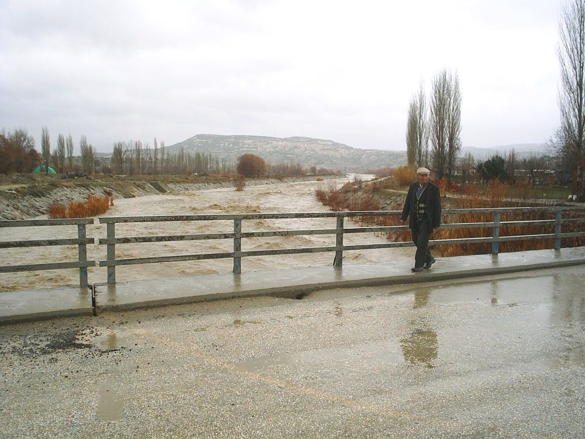 Selendi\'ye Bereket Yağdı
