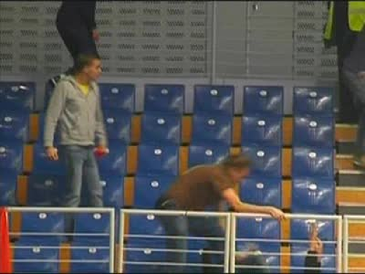 Spor Salonundaki Kavga Sokaklara Taştı: 90 Yaralı