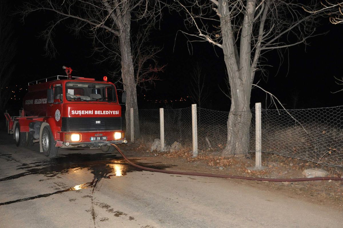 Tarım ve Hayvancılık Müdürlüğü Bahçesinde Yangın