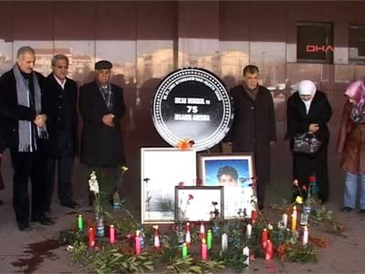 Diyarbakır'da, Uçak Kazasında Ölenler Anıldı