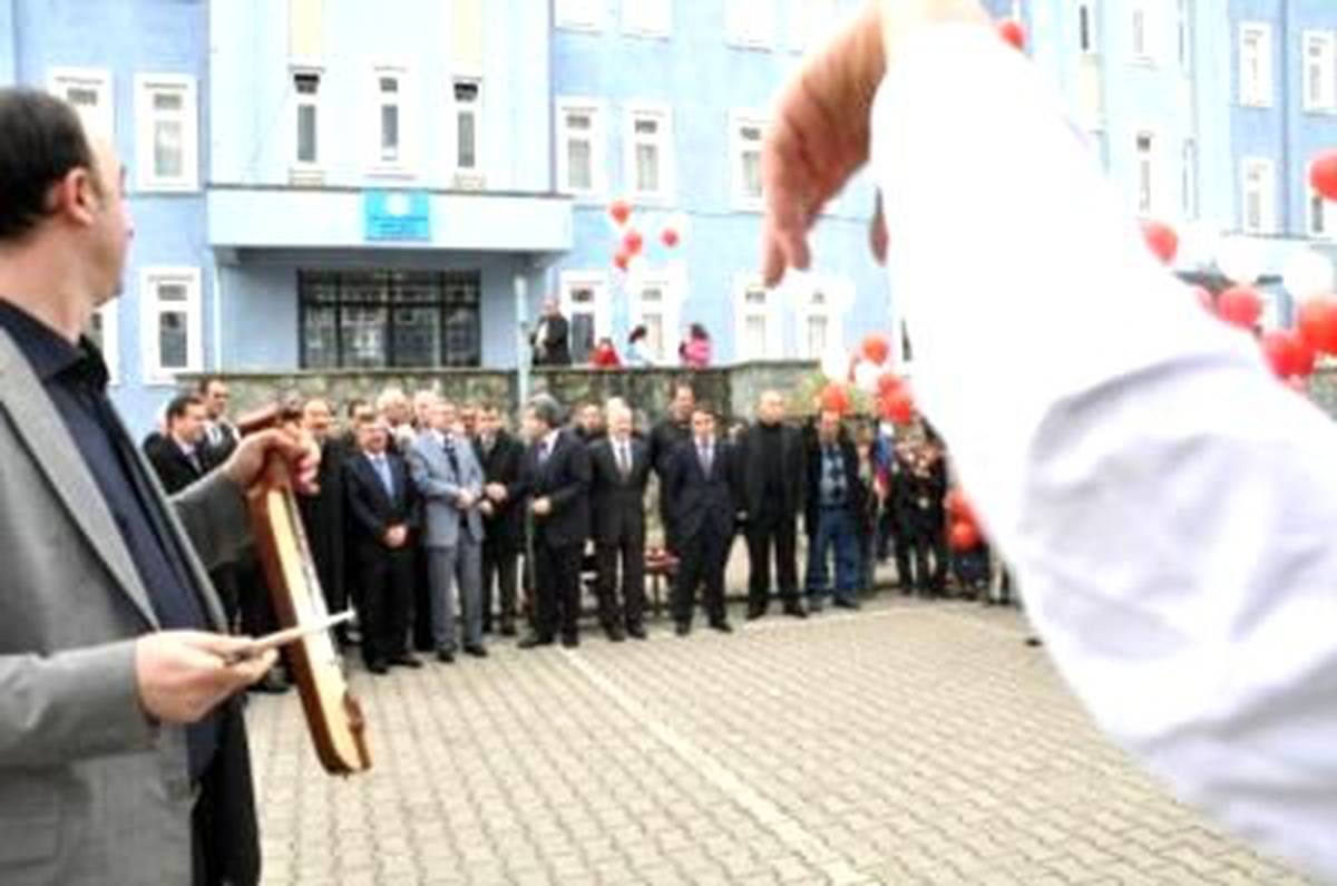 Esenler Hamsi ve Horona Doydu