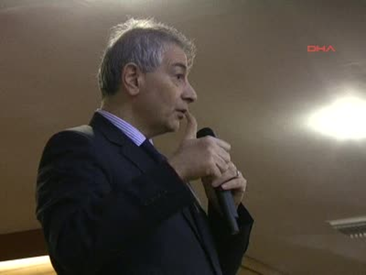 AKP'li Demeneç: Sarkozy, Siyasete Tarihi ve Azınlıkları Alet Ediyor