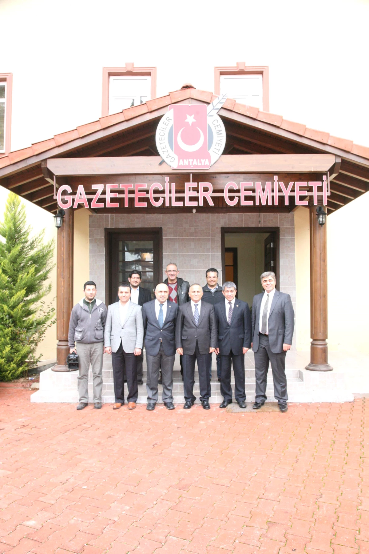 Antalya Emniyet Müdürü Yılmaz\'dan Agc\'ye Ziyaret