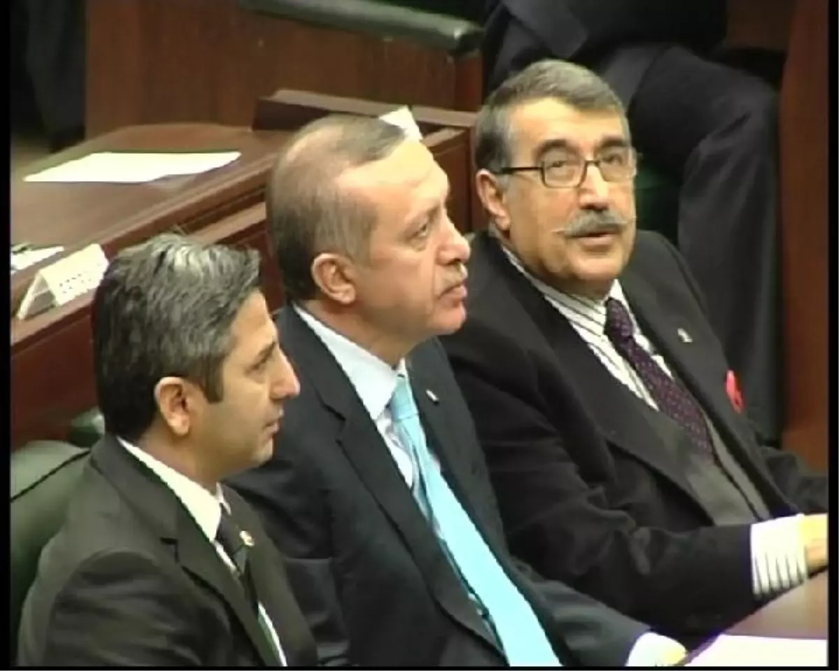 Başbakan Erdoğan\'dan Demirtaş\'a: Silahlı Efendilerin 10 Koyun Emanet Etmezler