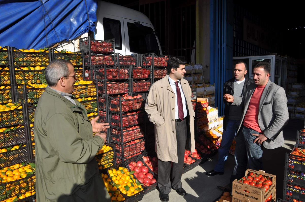 Doka Kalkınma Kurulu Başkanı Yayla\'dan Trabzon Sebze ve Meyve Toptancıları Hali\'ne Ziyaret