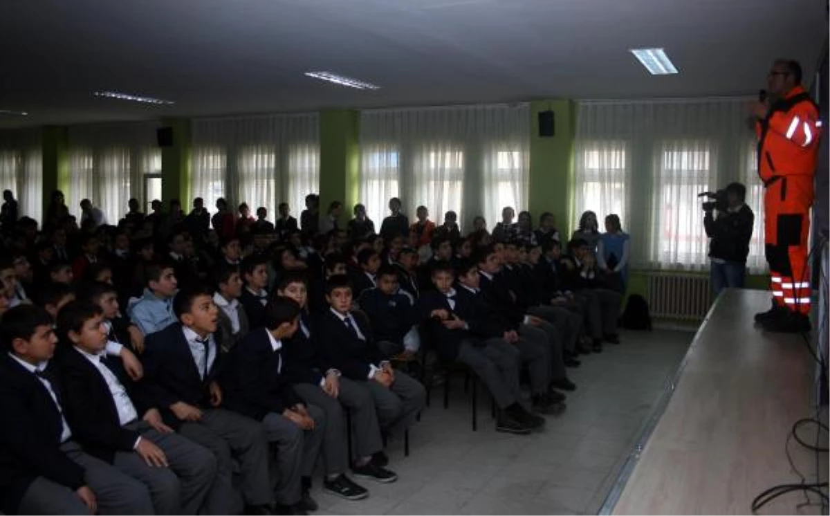 Yangın Tatbikatında Deprem Eğitimi