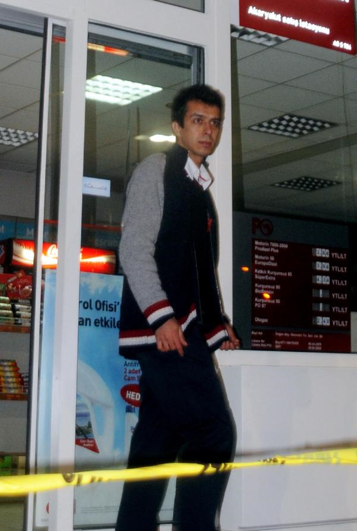 Akaryakıt İstasyonunda Silahlı Soygun