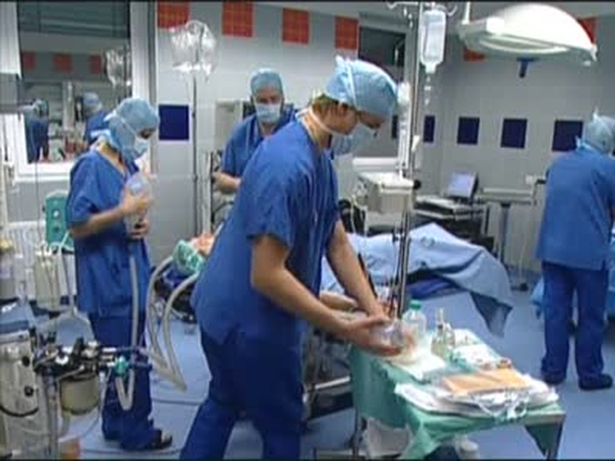 Almanya\'da 45 Bin Doktor Grev Hazırlığında