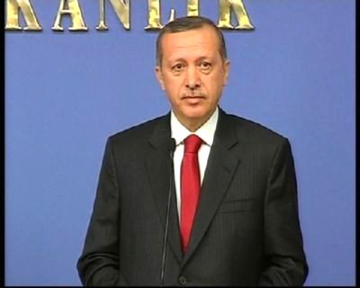 Başbakan Erdoğan, Başbakanlık Muhabirlerini Ziyaret Etti