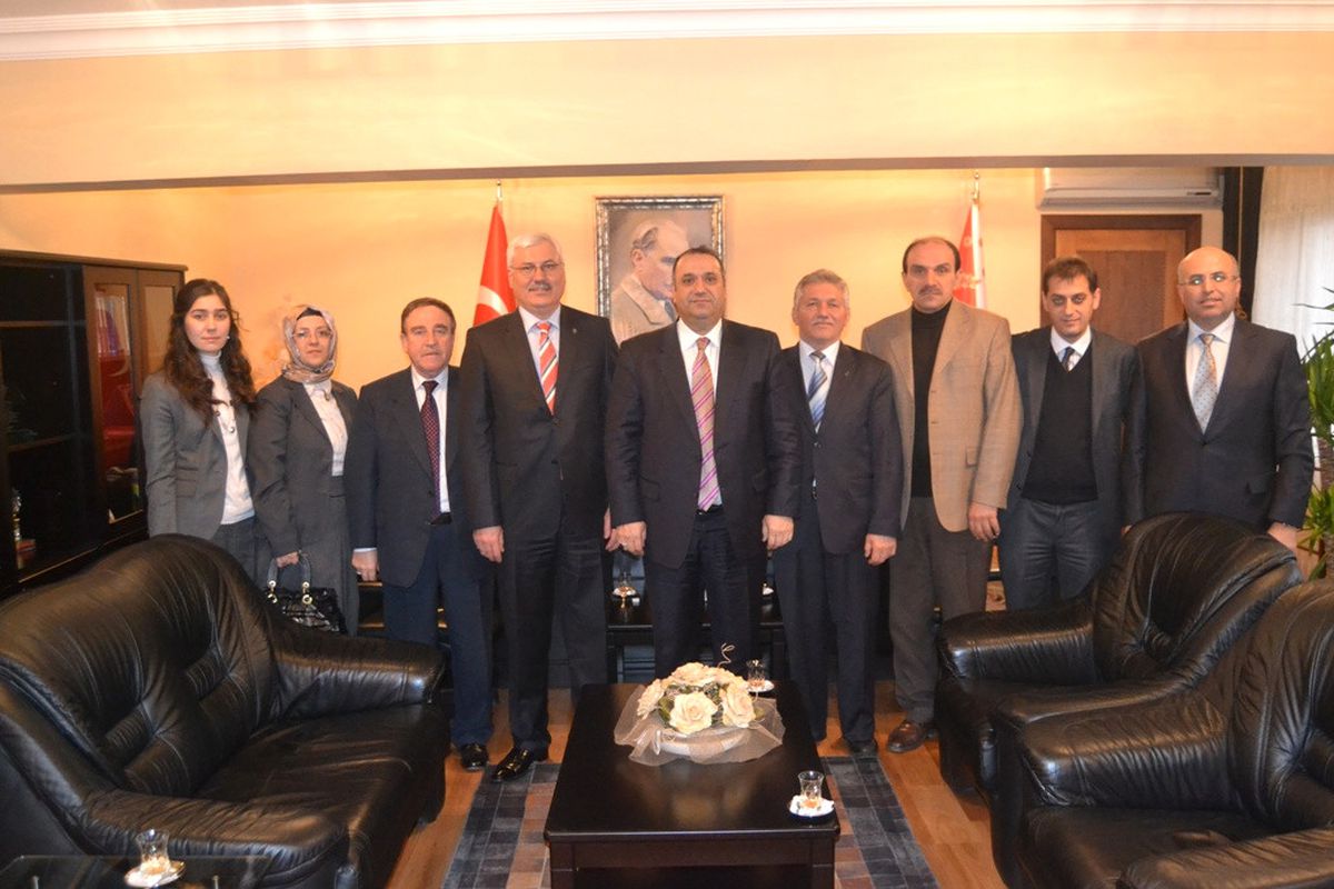 Başkan Ak, Sakarya Emniyet Müdürünü Ziyaret Etti