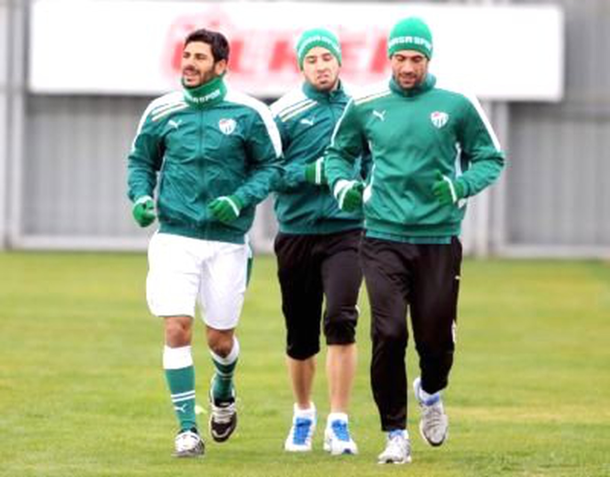 Bursaspor Beşiktaş\'a Bileniyor