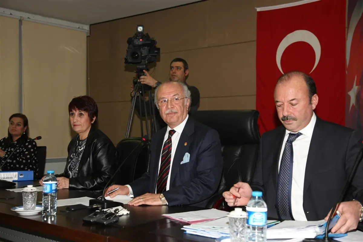 Büyükşehir Meclisi\'nden Adana Demirspor ve Taraftarlarına Teşekkür