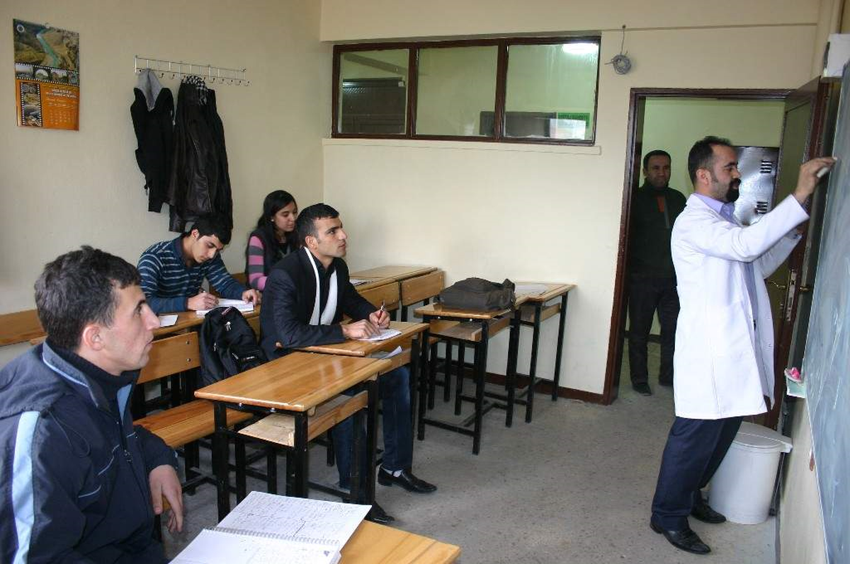 Eğitim Destek Evi Yeniden Eğitime Başladı
