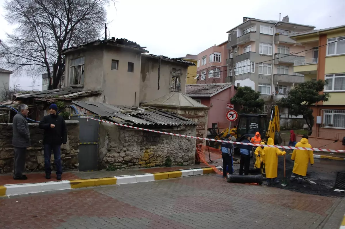 Eyüp\'te Korkutan Göçük