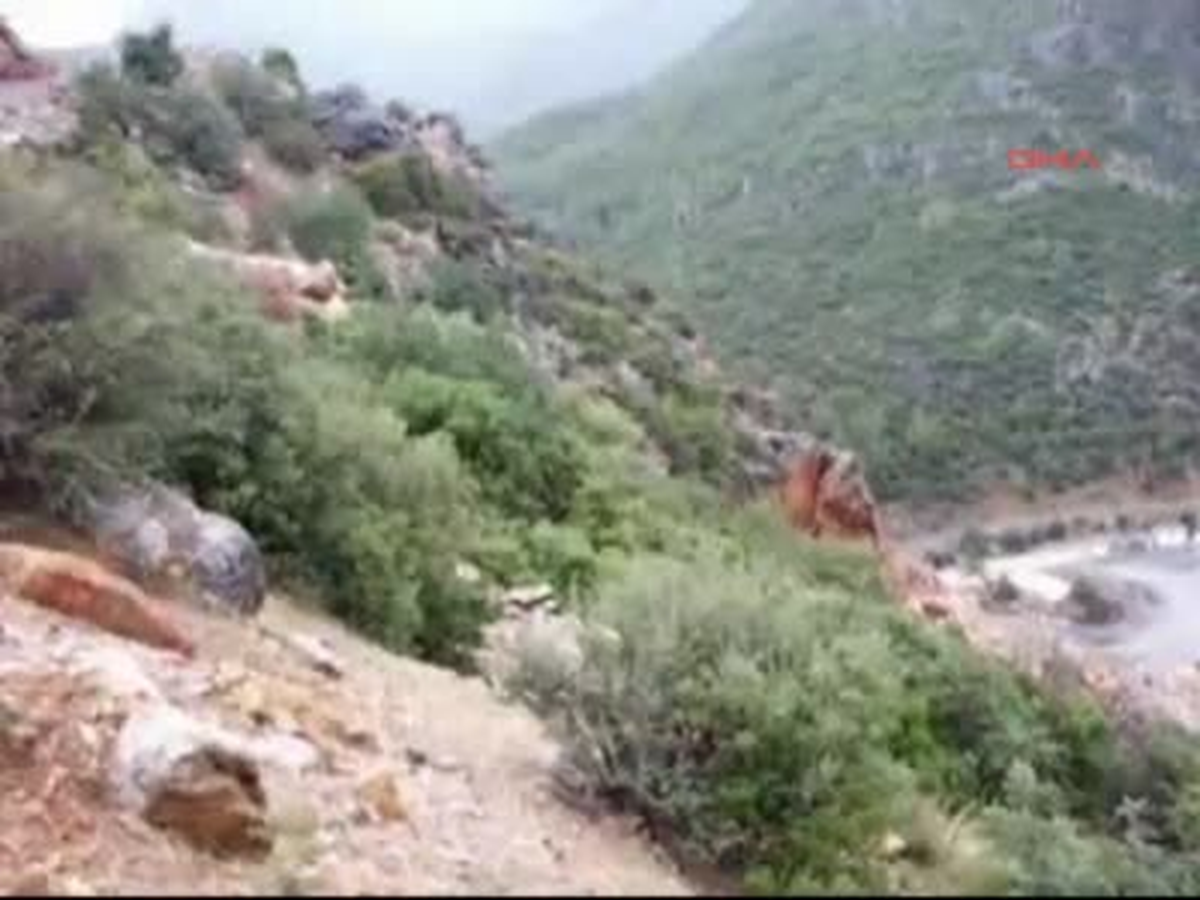 Gazipaşayenidenheyelan Anı Kameralara Böyle Yansıdı