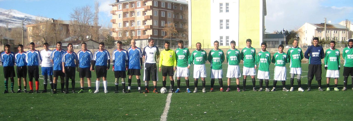 Gecikmeli \'cumhuriyet Kupası\' Futbol Turnuvası
