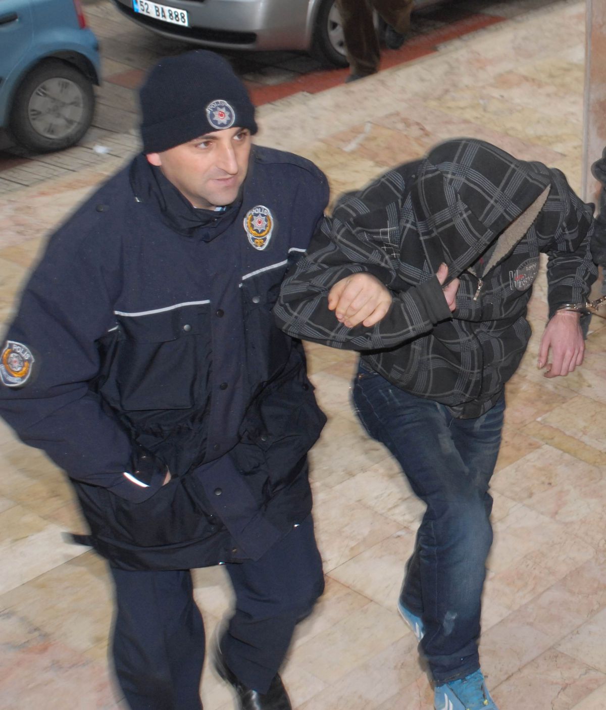 İnşaattan Hırsızlık İddiasına Gözaltı
