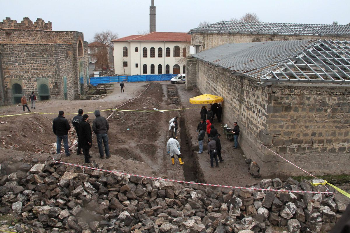 Kemiklerin Bulunduğu Eski Cezaevinde Savcı İnceleme Başlattı