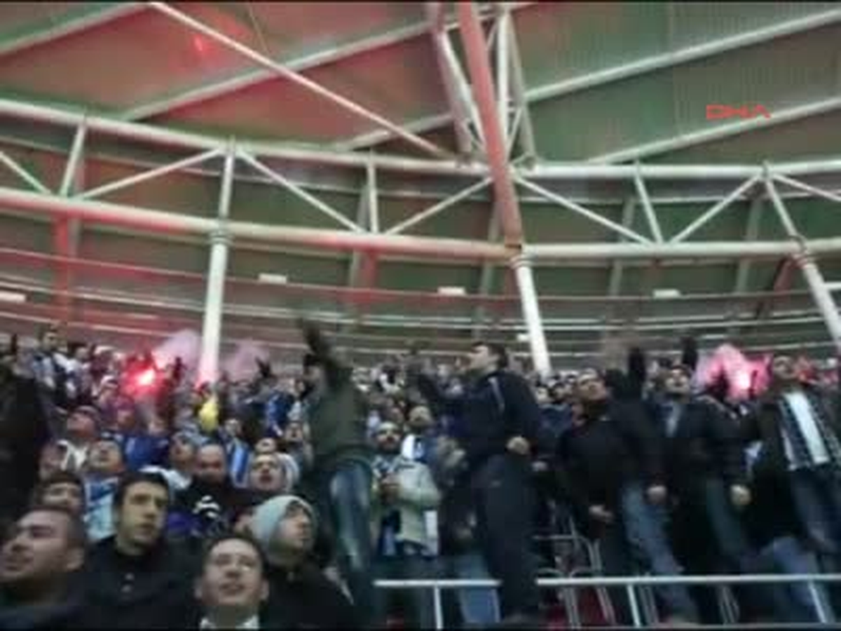 Türk Telekom Arena'da Bıçaklama