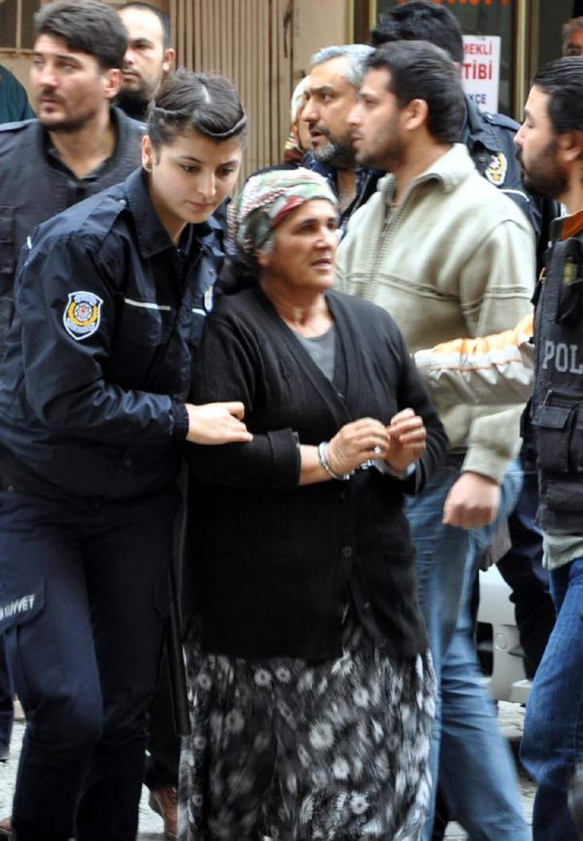 Uyuşturucu Operasyonunda 28 Cono Tutuklandı